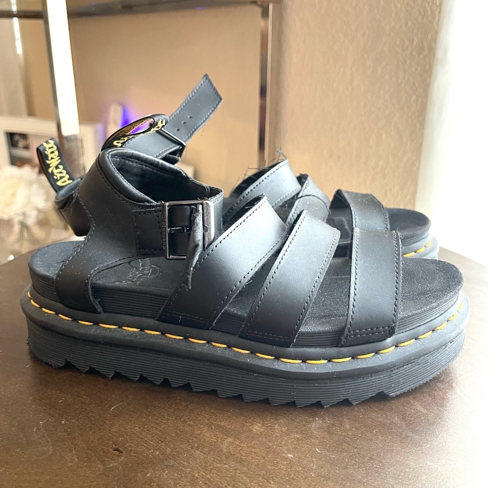 Dr. Martens Blaire Strap Sandals **EUC**